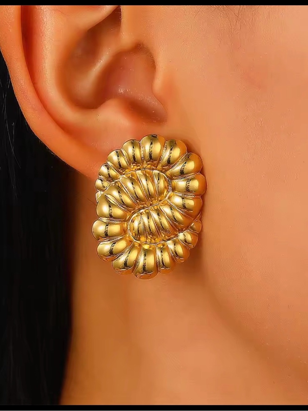 18k Gold-plated Tone Sculpted Knot Clip-On Earrings